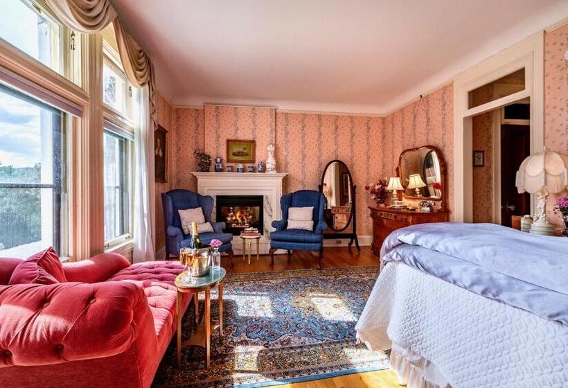 キングサイズベッドのスタンダードルーム, Wilburton Inn