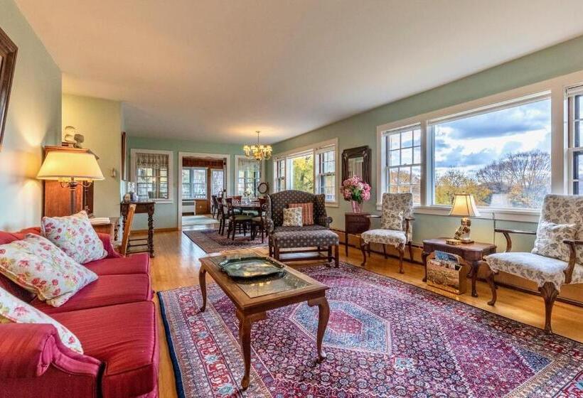 ツーベッドルーム　ヴィラ, Wilburton Inn