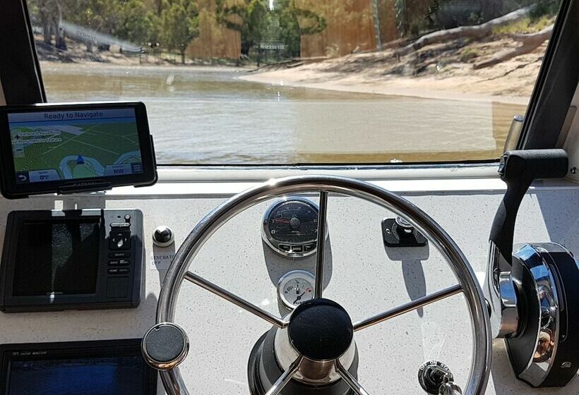 Студия Стандарт Двуспальная Кровать, Moama On Murray Houseboats