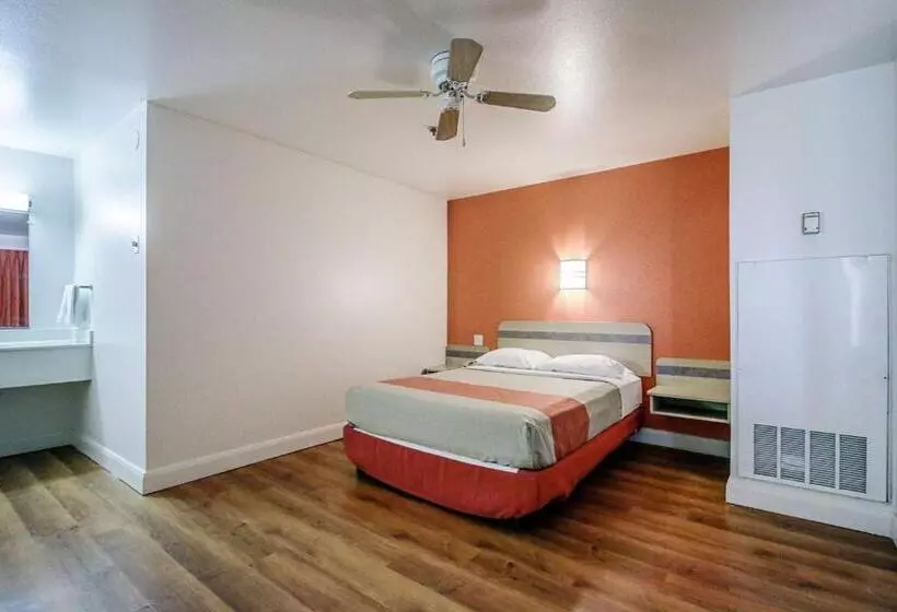 スタンダードルーム, Motel 6nephi, Ut