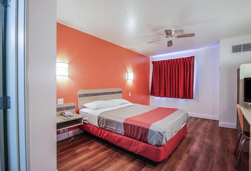 スタンダードルーム, Motel 6nephi, Ut