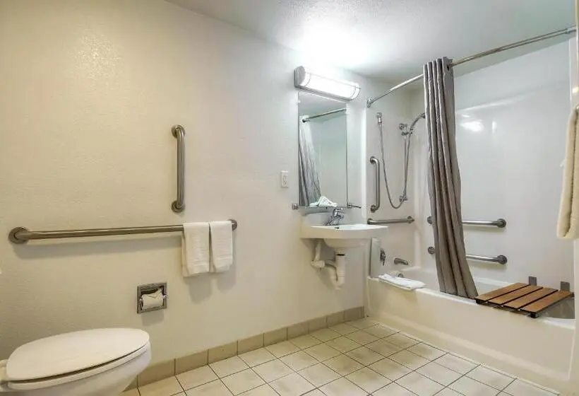 اتاق استاندارد چهار تخته, Motel 6carlsbad, Ca East Near Legoland