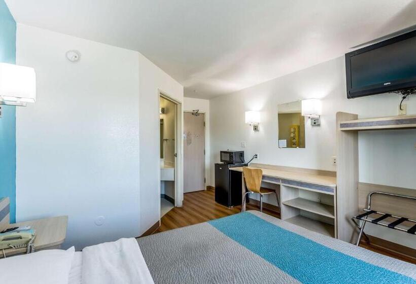 Номер Стандарт, Motel 6 Roswell, Nm