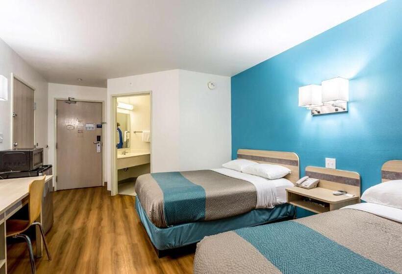 غرفة قياسية رباعية, Motel 6 Roswell, Nm