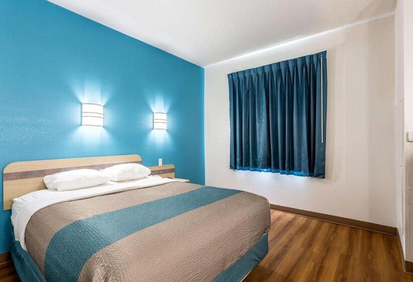غرفة قياسية لذوى الاحتياجات الخاصة, Motel 6 Roswell, Nm