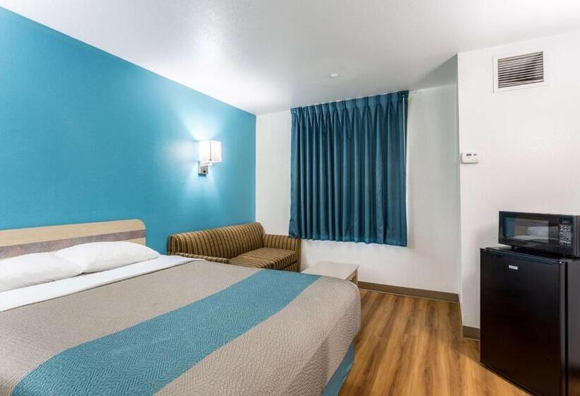 غرفة قياسية لذوى الاحتياجات الخاصة, Motel 6 Roswell, Nm