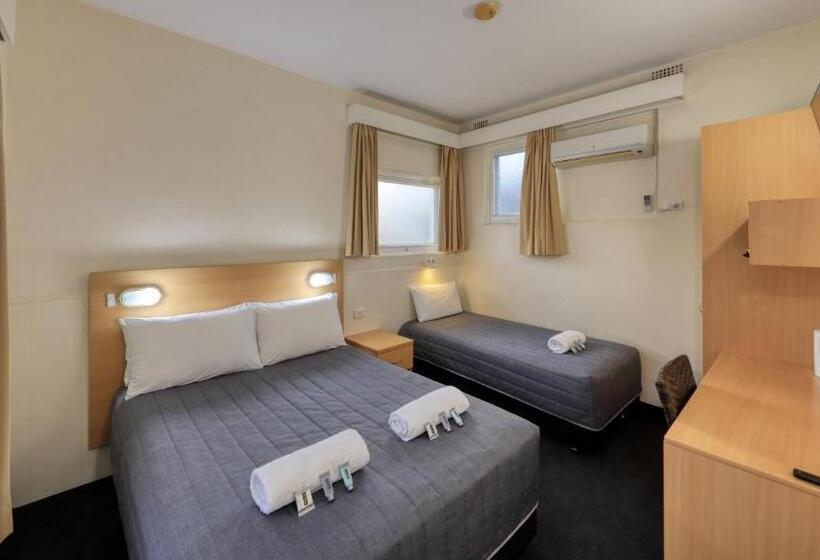اتاق استاندارد, Cowra Motor Inn