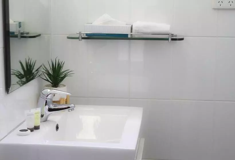اتاق استاندارد, Cowra Motor Inn