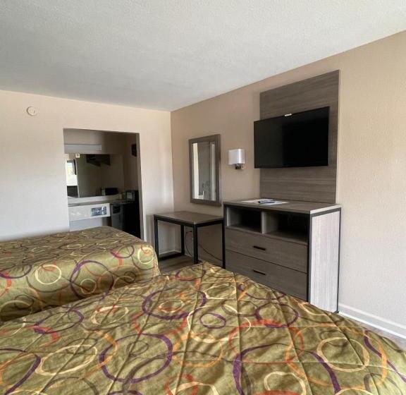 غرفه قياسيه سريرين مزدوجين, Garden Inn & Suites