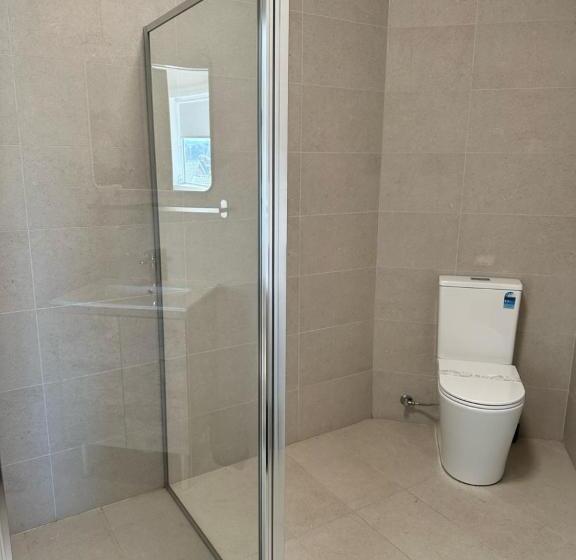 חדר דחוקס עם מיטת קינג, Surf Beach Motel Newcastle