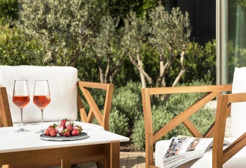 Kertre Néző Lakosztály, Swissotel Resort Bodrum Beach