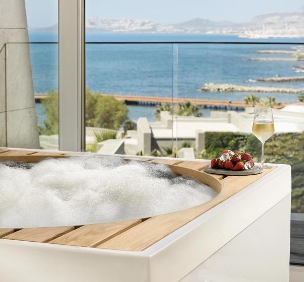 Люкс Вид на Море, Swissotel Resort Bodrum Beach