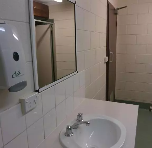 Standard Kolmen Hengen Huone Jaettu kylpyhuone, Launceston Backpackers