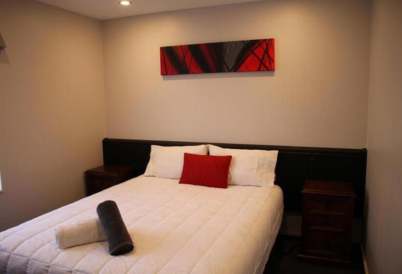 آپارتمان 2 خوابه, Birchwood Manor