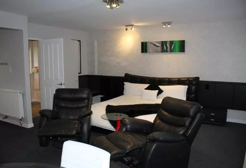 استودیوی استاندارد, Birchwood Manor