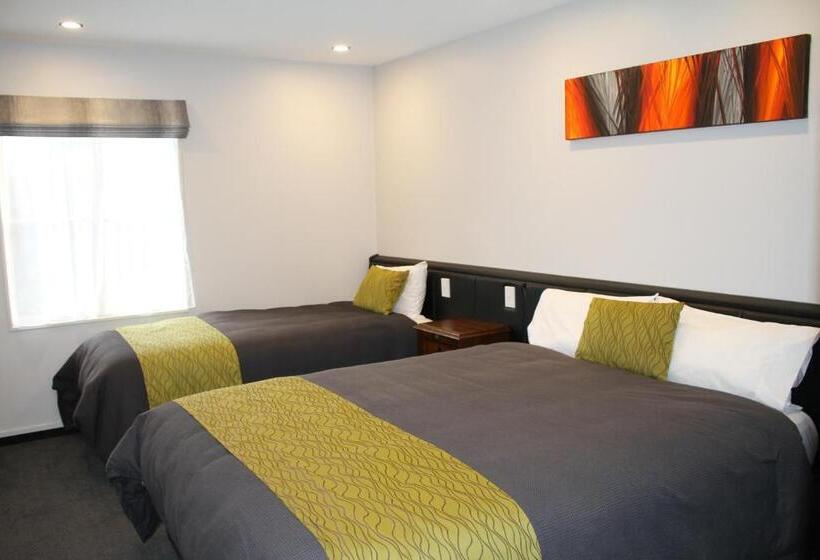 آپارتمان 1 خوابه, Birchwood Manor