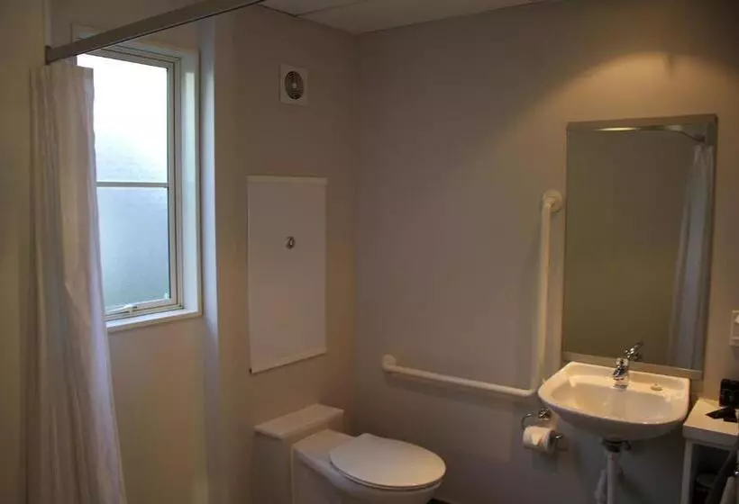 استودیوی استاندارد, Birchwood Manor