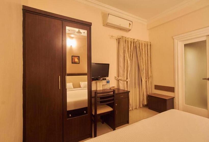 Quarto Estandar, Fort Abode