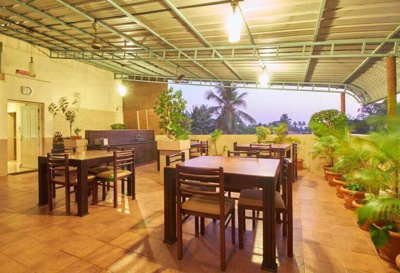 Quarto Estandar, Fort Abode