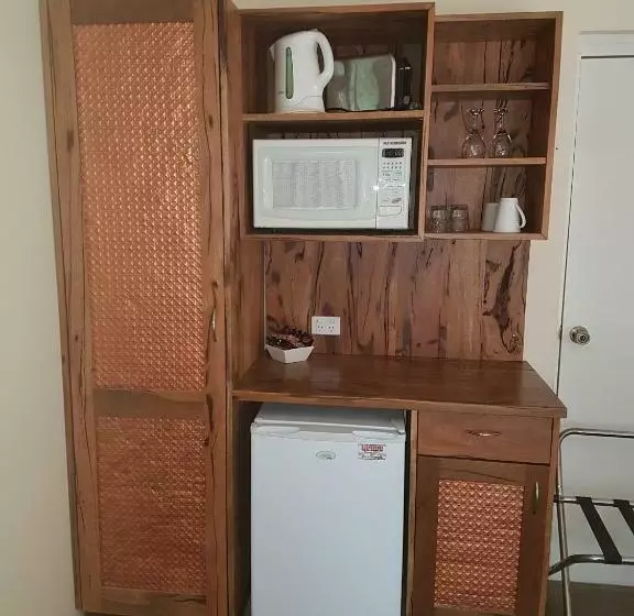スタンダードインサイドビュールーム, Adamsons Riverside Accommodation