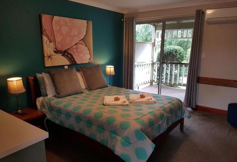 اتاق اجرایی, Adamsons Riverside Accommodation