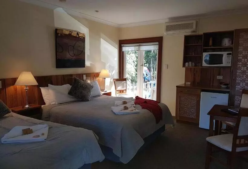 インサイドトリプルスタンダードルーム, Adamsons Riverside Accommodation