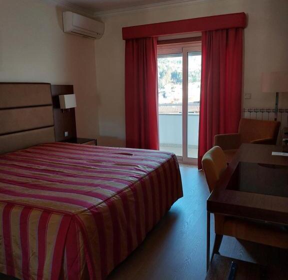 スタンダードルーム, Aguiar Da Pena