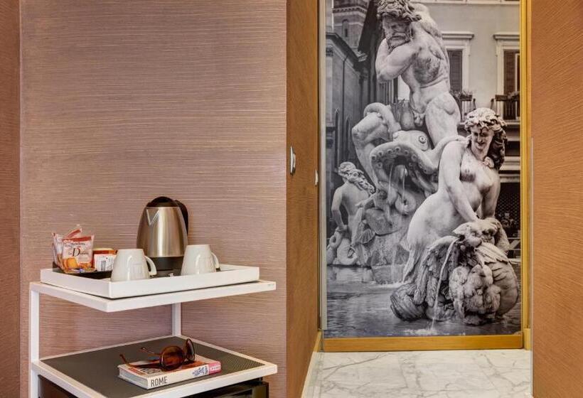 Camera Tripla Standard, Dharma Luxury