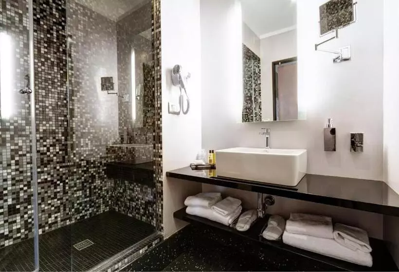 Suite Junior, Dharma Luxury