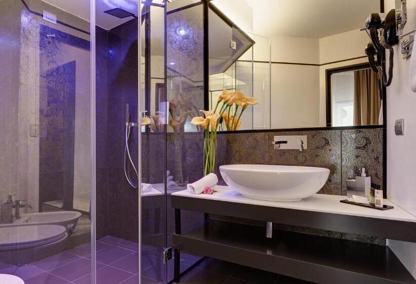 Suite Junior, Dharma Luxury