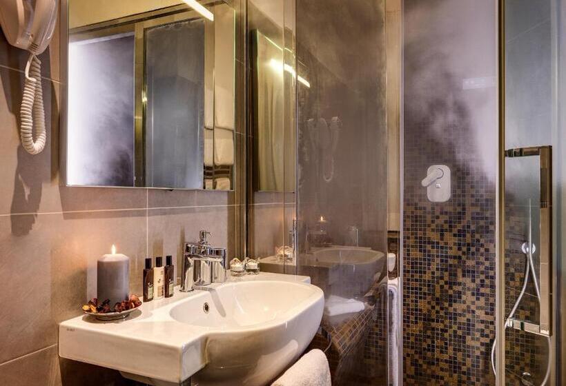 Suite Junior, Dharma Luxury