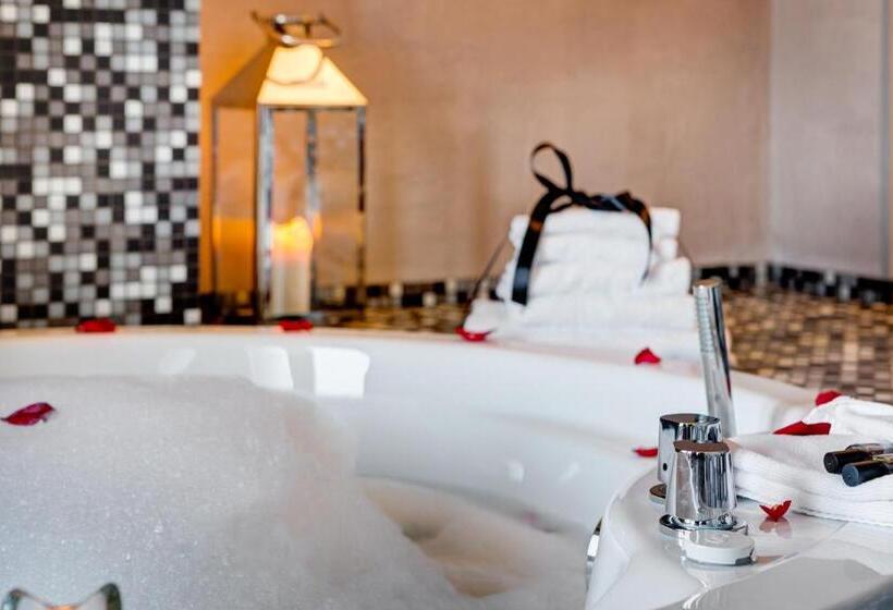 Suite con Idromassaggio, Dharma Luxury
