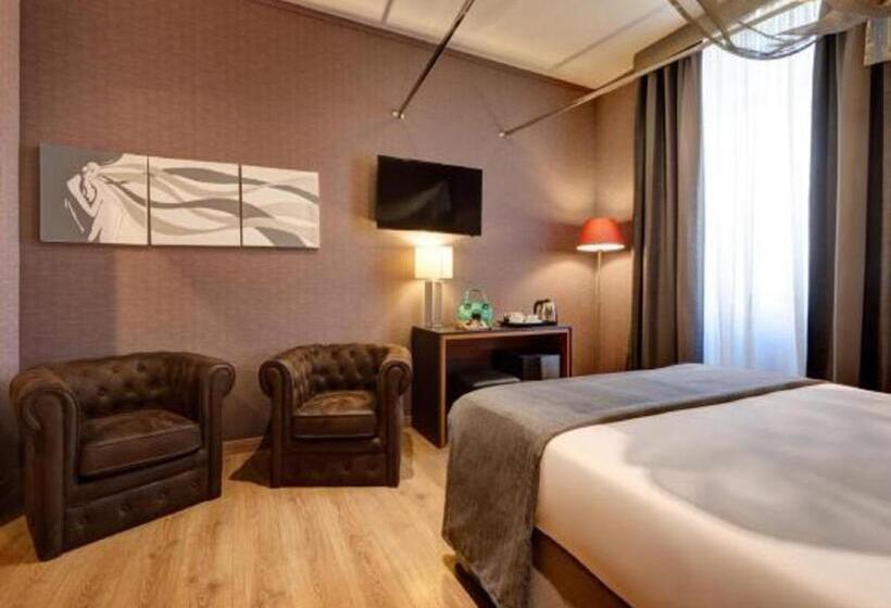 Camera Comfort, Dharma Luxury