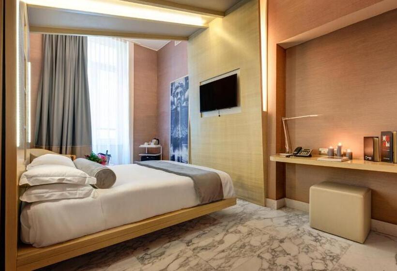 Camera Comfort, Dharma Luxury