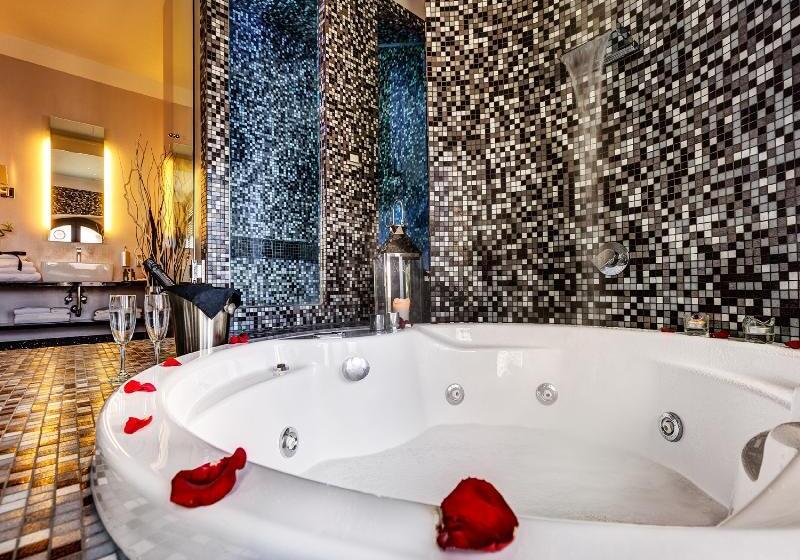 Suite con Idromassaggio, Dharma Luxury