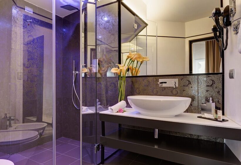 Suite Junior, Dharma Luxury