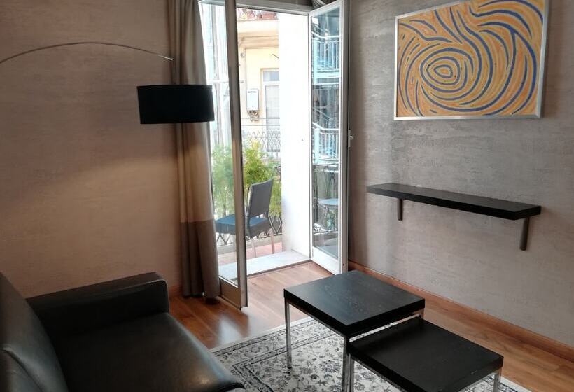 Suite Familiare, Dharma Luxury