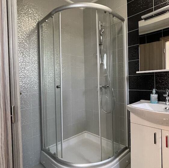 اتاق استاندارد سه نفره, Ivona Medjugorje