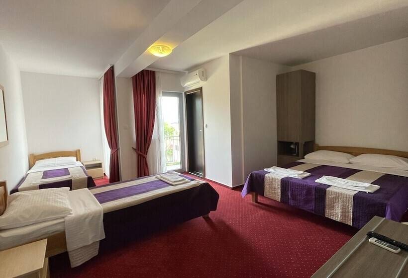 اتاق استاندارد چهار تخته, Ivona Medjugorje