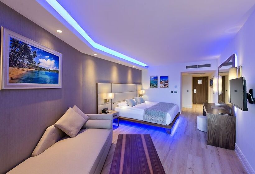 חדר דלוקס צדדי נוף לים, Liberty Lykia Adults Only