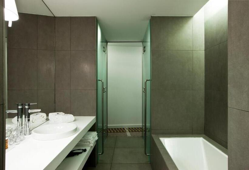 סוויטה משפחתית, Macarico Beach