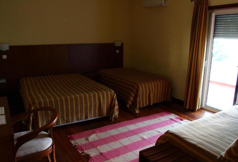 패밀리 룸, Minho Belo