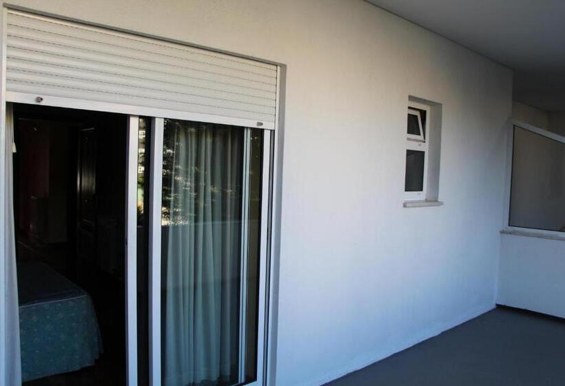 스탠다드 룸, Minho Belo