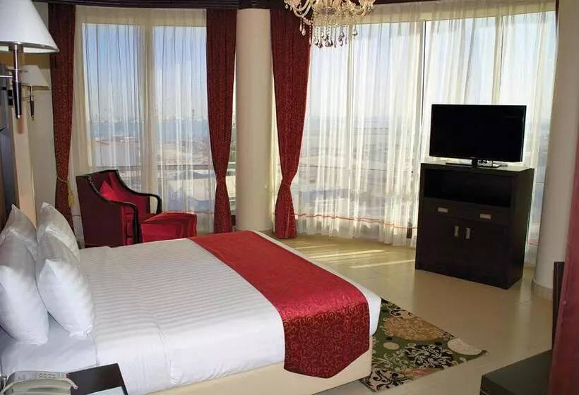 سوییت اجرایی, Royal Phoenicia