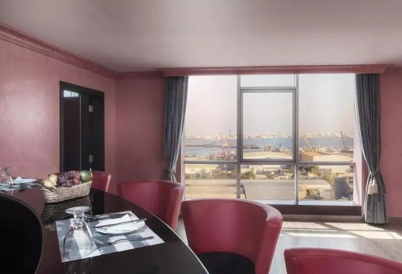 سوئیت رویال, Royal Phoenicia