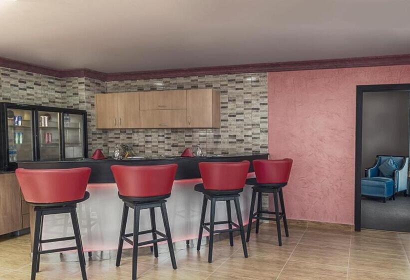 Königs Suite, Royal Phoenicia