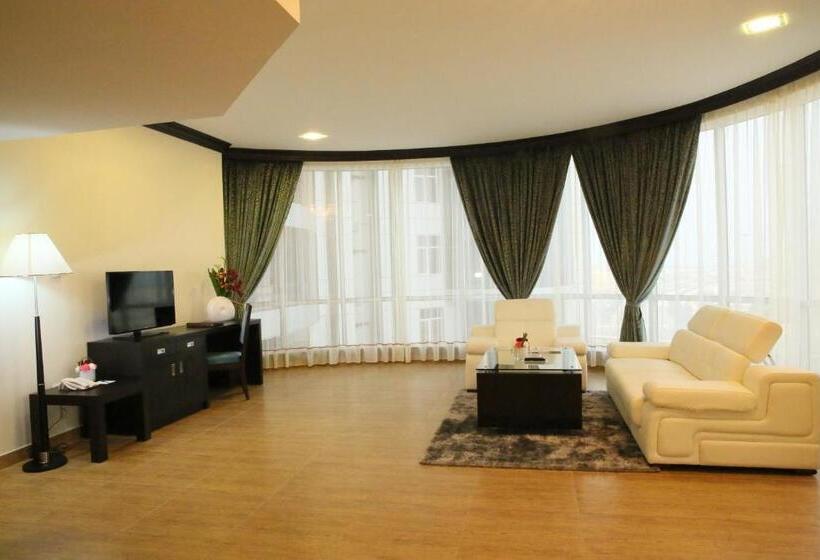 سوئیت دلوکس 2 خوابه, Royal Phoenicia