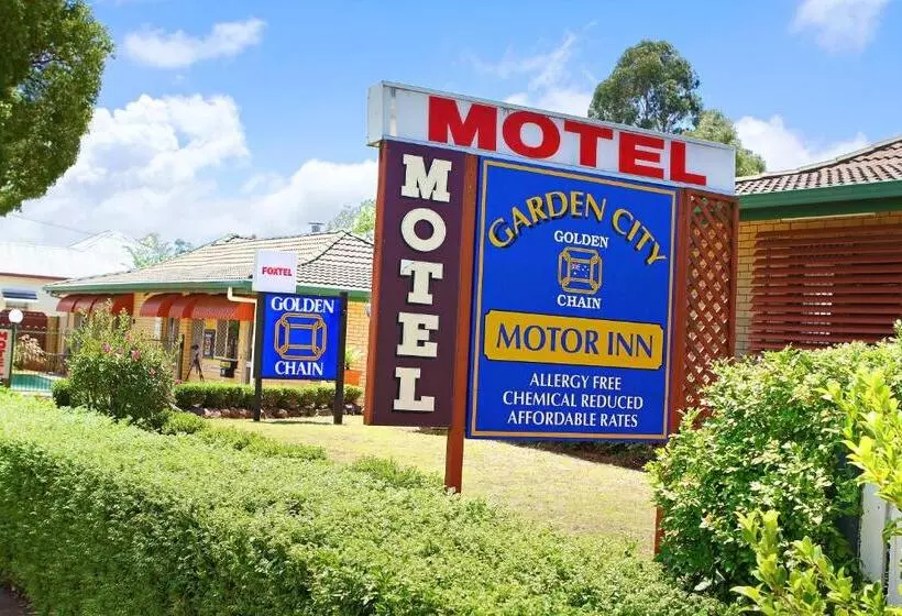 ファミリールーム, Garden City Motor Inn