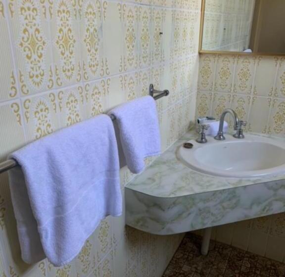 סוויטת 2 חדרי שינה, Garden City Motor Inn