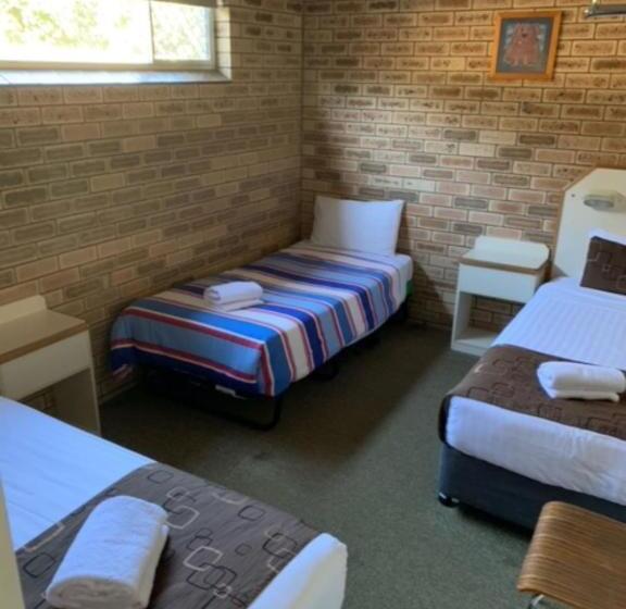 סוויטת 2 חדרי שינה, Garden City Motor Inn